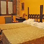Pazo De Galegos 2*